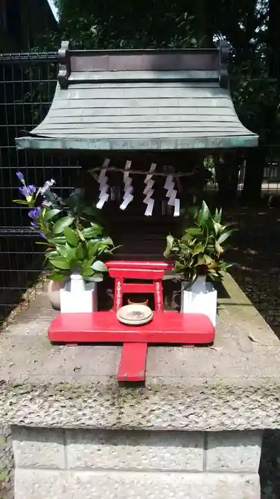 天沼弁天社(天沼八幡神社境外社)の山門・神門