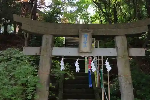 滑川神社 - 仕事と子どもの守り神の鳥居