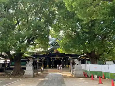 穴八幡宮の本殿・本堂