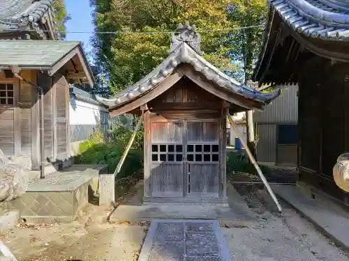 若松社の末社・摂社