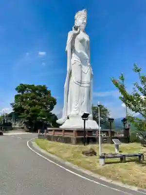 韮崎平和観音(山梨県)