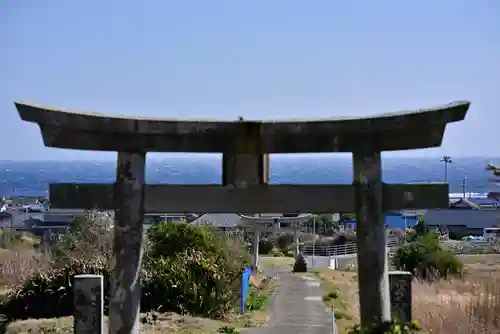 高皇産靈神社の鳥居