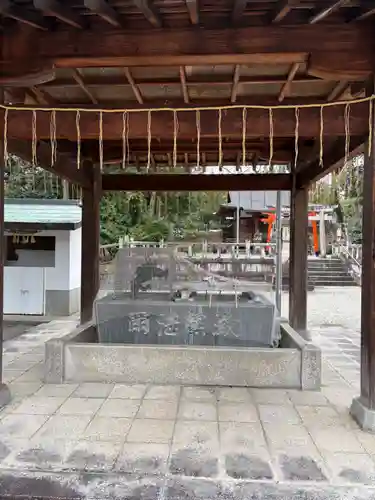 八阪神社の手水舎