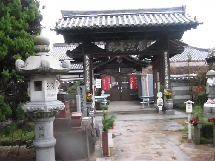 讃岐國分寺の山門・神門