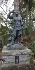 高蔵寺の像