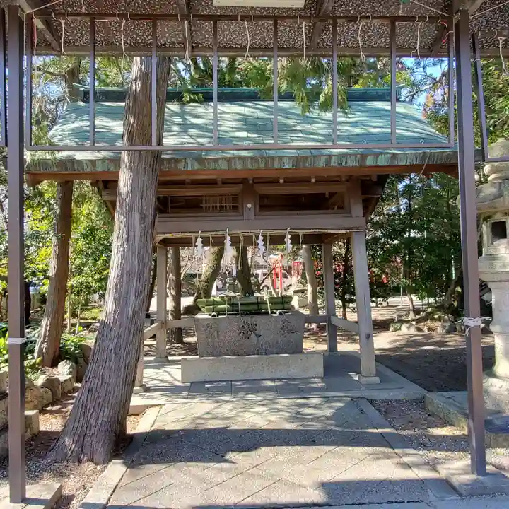 鎭國守國神社の手水舎