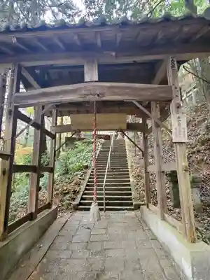 菅東山出世稲荷神社のその他建物