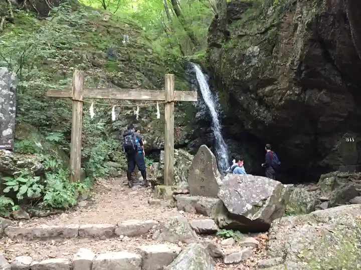 武蔵御嶽神社の周辺