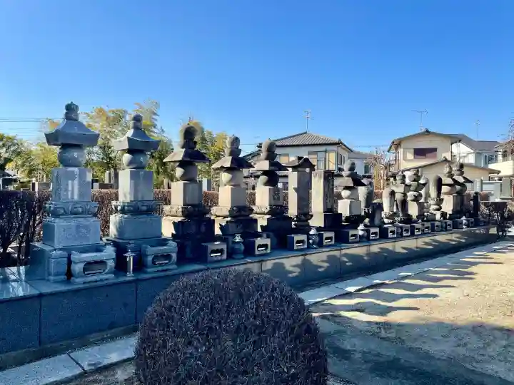 光明寺の{uncategorized: "未分類", other: "その他", undefined: "問題あり", building: "その他建物", grave: "お墓", sacred_gate: "鳥居", guardian: "狛犬", statue: "像", buddha: "仏像", history: "歴史", nature: "自然", garden: "庭園", animal: "動物", pagoda: "塔", temizu: "手水舎", mountain_gate: "山門・神門", sanctuary: "本殿・本堂", subordinate: "末社・摂社", art: "芸術", scenery: "景色", jizo: "地蔵", ema: "絵馬", goshuin: "御朱印", omikuji: "おみくじ", items: "授与品その他", amulet: "お守り", goshuincho: "御朱印帳", eats: "食事", festival: "お祭り", votive_dance: "神楽", shichigosan: "七五三参", wedding: "結婚式", experience: "体験その他", initially: "初詣", around: "周辺", anti_infection: "感染症対策"}