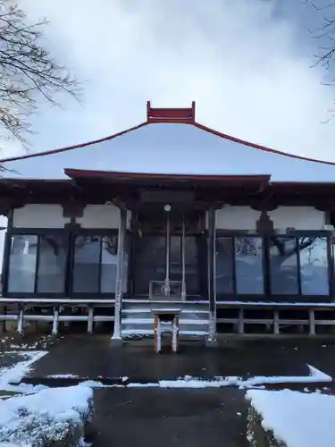 観音寺の本殿