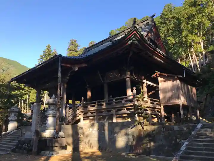 華厳寺の本殿・本堂