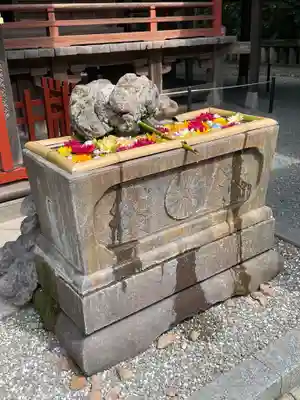 産泰神社の手水舎