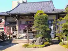 金勝寺の本殿