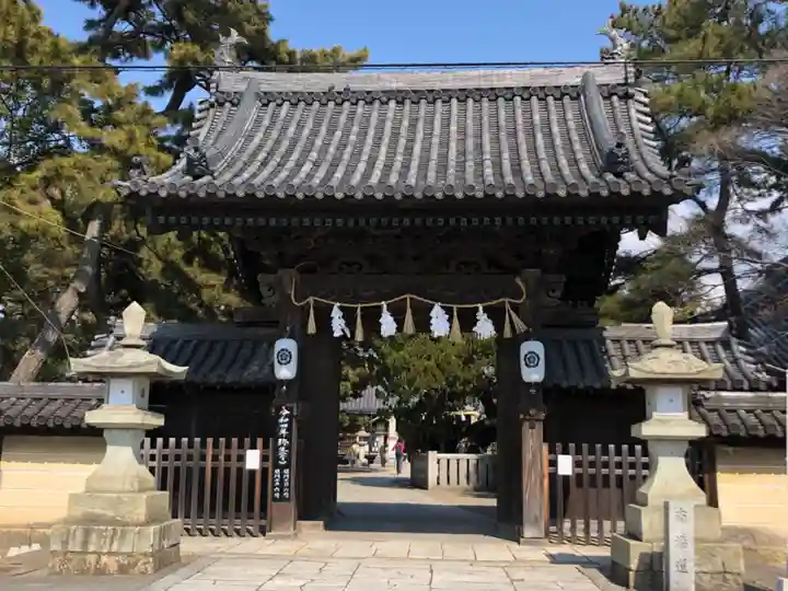 高砂神社の山門・神門