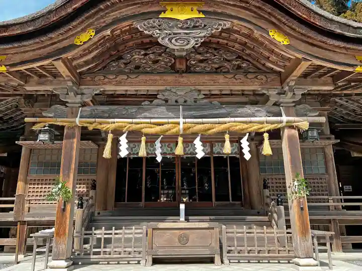 小國神社の本殿・本堂