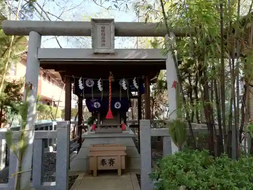 市谷亀岡八幡宮の末社・摂社