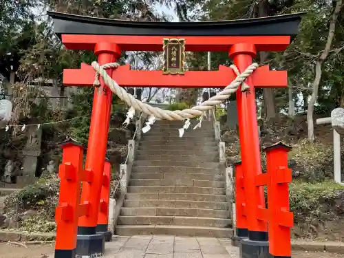 八幡神社の{uncategorized: "未分類", other: "その他", undefined: "問題あり", building: "その他建物", grave: "お墓", sacred_gate: "鳥居", guardian: "狛犬", statue: "像", buddha: "仏像", history: "歴史", nature: "自然", garden: "庭園", animal: "動物", pagoda: "塔", temizu: "手水舎", mountain_gate: "山門・神門", sanctuary: "本殿・本堂", subordinate: "末社・摂社", art: "芸術", scenery: "景色", jizo: "地蔵", ema: "絵馬", goshuin: "御朱印", omikuji: "おみくじ", items: "授与品その他", amulet: "お守り", goshuincho: "御朱印帳", eats: "食事", festival: "お祭り", votive_dance: "神楽", shichigosan: "七五三参", wedding: "結婚式", experience: "体験その他", initially: "初詣", around: "周辺", anti_infection: "感染症対策"}