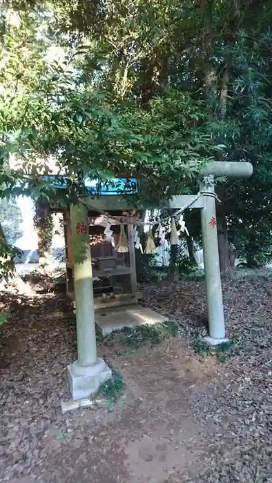 鳥見神社の鳥居