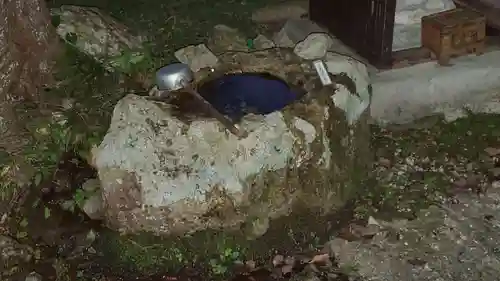 湯神神社の手水舎