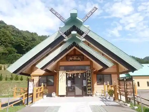 札幌御嶽神社の本殿・本堂