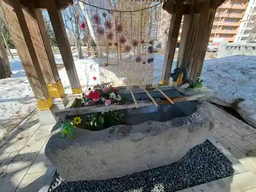 彌彦神社　(伊夜日子神社)の手水舎
