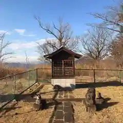 岩舟山高勝寺の末社