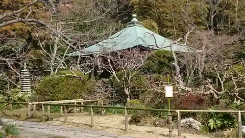 浄光明寺の庭園