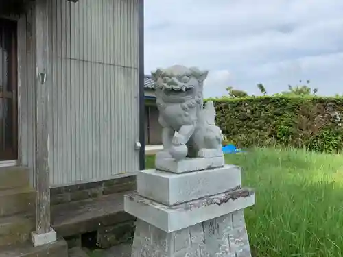 本織神社の狛犬