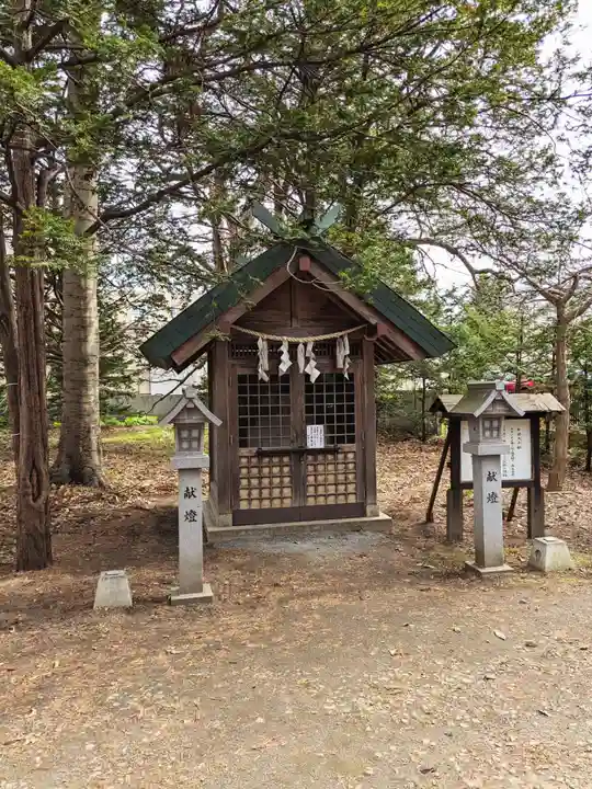 信濃神社の末社・摂社