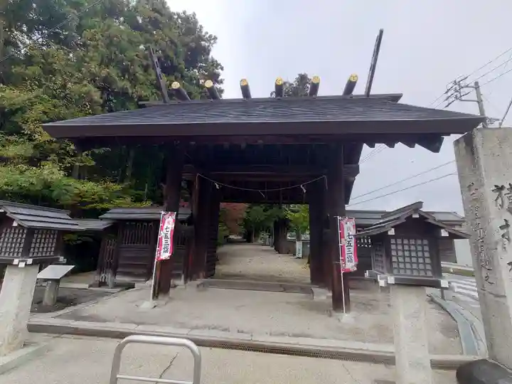 猿投神社の山門・神門