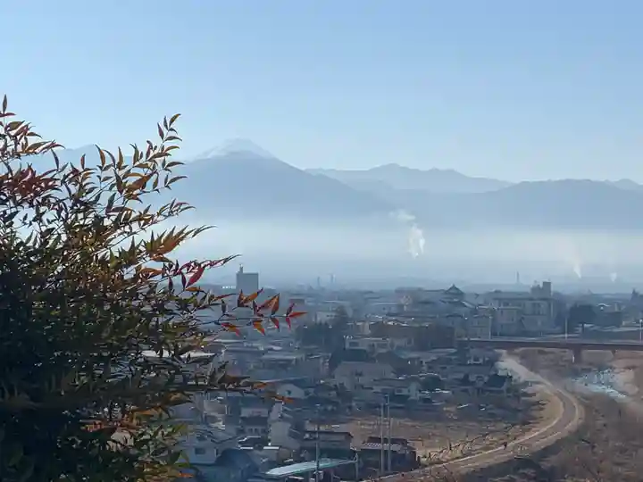 差出磯大嶽山神社 仕事と健康と厄よけの神さま(山梨県)