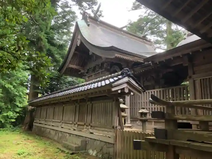 倭文神社の本殿・本堂