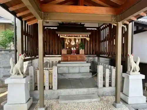 出雲大社大阪分祠 御旅所 (元宮)の{uncategorized: "未分類", other: "その他", undefined: "問題あり", building: "その他建物", grave: "お墓", sacred_gate: "鳥居", guardian: "狛犬", statue: "像", buddha: "仏像", history: "歴史", nature: "自然", garden: "庭園", animal: "動物", pagoda: "塔", temizu: "手水舎", mountain_gate: "山門・神門", sanctuary: "本殿・本堂", subordinate: "末社・摂社", art: "芸術", scenery: "景色", jizo: "地蔵", ema: "絵馬", goshuin: "御朱印", omikuji: "おみくじ", items: "授与品その他", amulet: "お守り", goshuincho: "御朱印帳", eats: "食事", festival: "お祭り", votive_dance: "神楽", shichigosan: "七五三参", wedding: "結婚式", experience: "体験その他", initially: "初詣", around: "周辺", anti_infection: "感染症対策"}