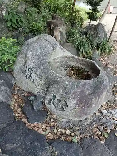 尾津神社の手水舎