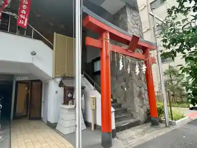 初音森神社の鳥居