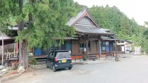 仏成寺の本殿・本堂