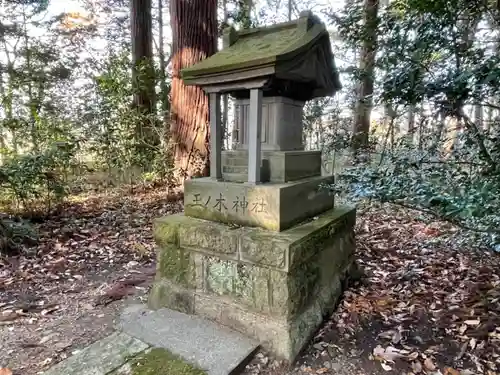 神明神社の末社