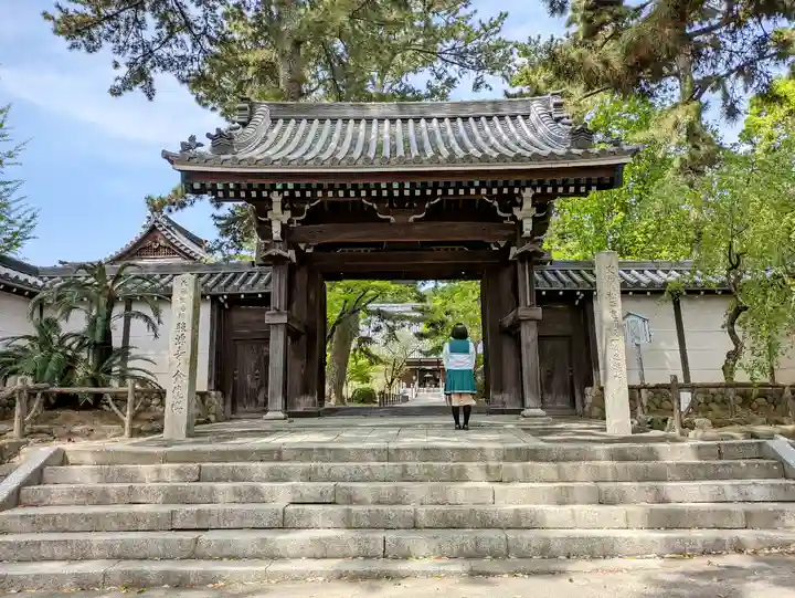 照源寺の山門・神門