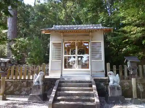 三木里神社の本殿・本堂