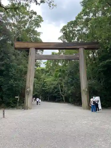 熱田神宮の鳥居