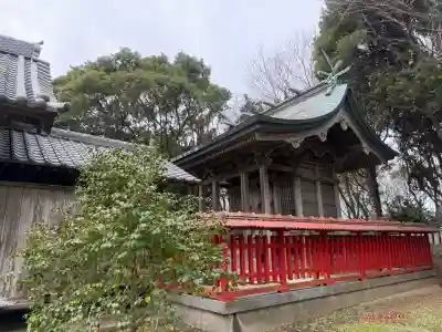 年毛神社の{uncategorized: "未分類", other: "その他", undefined: "問題あり", building: "その他建物", grave: "お墓", sacred_gate: "鳥居", guardian: "狛犬", statue: "像", buddha: "仏像", history: "歴史", nature: "自然", garden: "庭園", animal: "動物", pagoda: "塔", temizu: "手水舎", mountain_gate: "山門・神門", sanctuary: "本殿・本堂", subordinate: "末社・摂社", art: "芸術", scenery: "景色", jizo: "地蔵", ema: "絵馬", goshuin: "御朱印", omikuji: "おみくじ", items: "授与品その他", amulet: "お守り", goshuincho: "御朱印帳", eats: "食事", festival: "お祭り", votive_dance: "神楽", shichigosan: "七五三参", wedding: "結婚式", experience: "体験その他", initially: "初詣", around: "周辺", anti_infection: "感染症対策"}