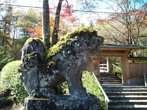 古峯神社の狛犬