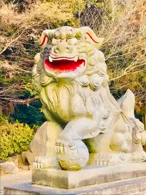 金嶽神社の狛犬
