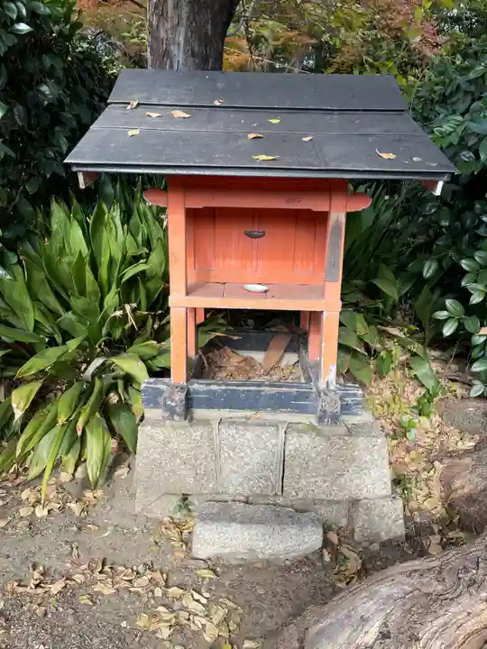 菱妻神社の末社・摂社