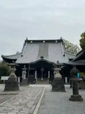 鑁阿寺の{uncategorized: "未分類", other: "その他", undefined: "問題あり", building: "その他建物", grave: "お墓", sacred_gate: "鳥居", guardian: "狛犬", statue: "像", buddha: "仏像", history: "歴史", nature: "自然", garden: "庭園", animal: "動物", pagoda: "塔", temizu: "手水舎", mountain_gate: "山門・神門", sanctuary: "本殿・本堂", subordinate: "末社・摂社", art: "芸術", scenery: "景色", jizo: "地蔵", ema: "絵馬", goshuin: "御朱印", omikuji: "おみくじ", items: "授与品その他", amulet: "お守り", goshuincho: "御朱印帳", eats: "食事", festival: "お祭り", votive_dance: "神楽", shichigosan: "七五三参", wedding: "結婚式", experience: "体験その他", initially: "初詣", around: "周辺", anti_infection: "感染症対策"}