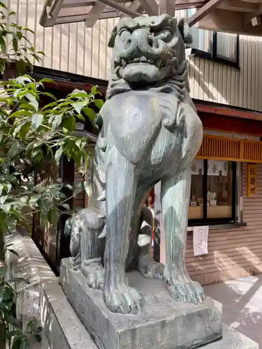 十番稲荷神社の狛犬