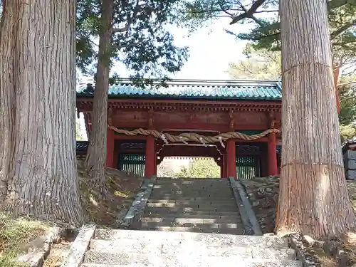 日光二荒山神社中宮祠の山門・神門