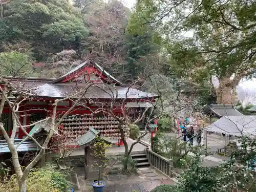 荏柄天神社の{uncategorized: "未分類", other: "その他", undefined: "問題あり", building: "その他建物", grave: "お墓", sacred_gate: "鳥居", guardian: "狛犬", statue: "像", buddha: "仏像", history: "歴史", nature: "自然", garden: "庭園", animal: "動物", pagoda: "塔", temizu: "手水舎", mountain_gate: "山門・神門", sanctuary: "本殿・本堂", subordinate: "末社・摂社", art: "芸術", scenery: "景色", jizo: "地蔵", ema: "絵馬", goshuin: "御朱印", omikuji: "おみくじ", items: "授与品その他", amulet: "お守り", goshuincho: "御朱印帳", eats: "食事", festival: "お祭り", votive_dance: "神楽", shichigosan: "七五三参", wedding: "結婚式", experience: "体験その他", initially: "初詣", around: "周辺", anti_infection: "感染症対策"}