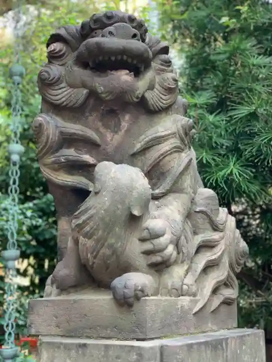 上目黒氷川神社の狛犬