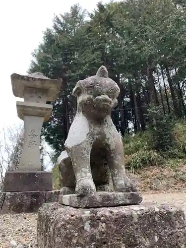 常代神社の狛犬